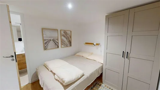 Rooms in Saint-Julien-en-Genevois - photo 2