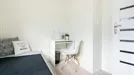 Room for rent, Warsaw, &lt;span class=&quot;blurred street&quot; onclick=&quot;ProcessAdRequest(14301010)&quot;&gt;&lt;span class=&quot;hint&quot;&gt;See streetname&lt;/span&gt;[xxxxxxxxxxxxx]&lt;/span&gt;