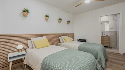 Room for rent in Cornellà de Llobregat, Cataluña