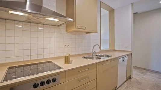 Apartments in Barcelona Ciutat Vella - photo 10