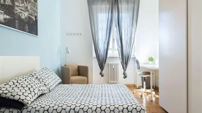 Room for rent in Corsico, Lombardia