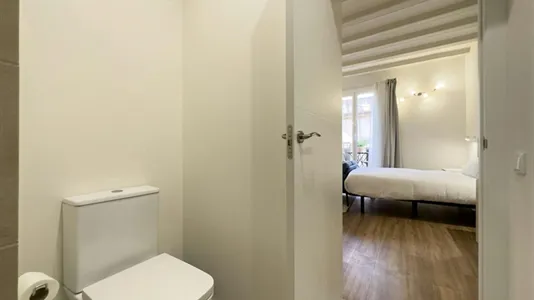Apartments in Barcelona Ciutat Vella - photo 9