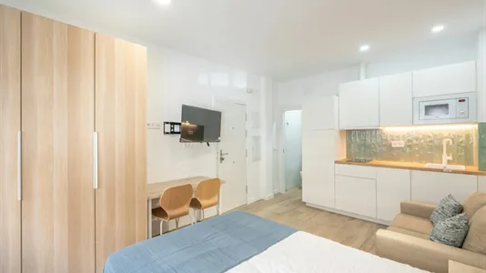 Apartments in Los Claveles - photo 8