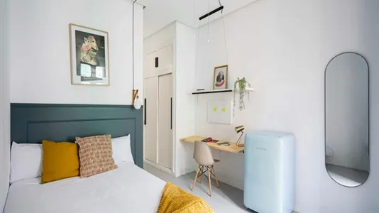 Rooms in Madrid Centro - photo 9