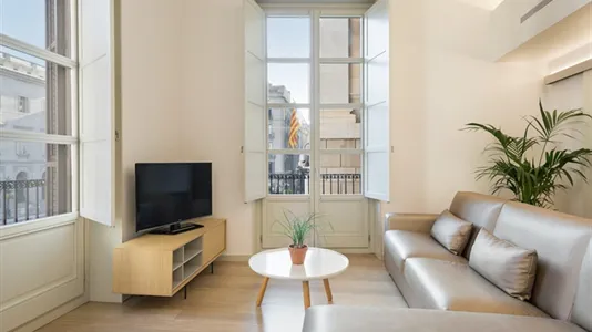 Apartments in Barcelona Ciutat Vella - photo 5