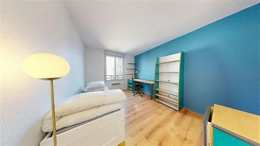 Apartments in Lyon - photo 5