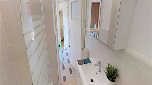 Rooms in Lyon - photo 5