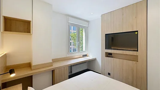 Rooms in Madrid Chamartín - photo 8