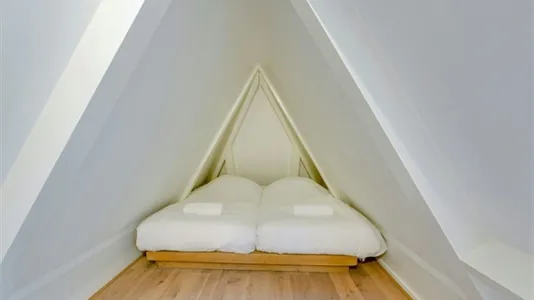 Apartments in Amsterdam Centrum - photo 9