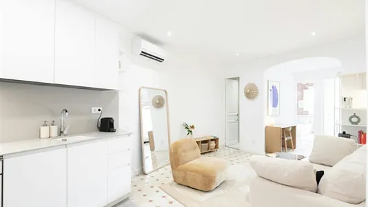 Apartments in Barcelona Eixample - photo 8