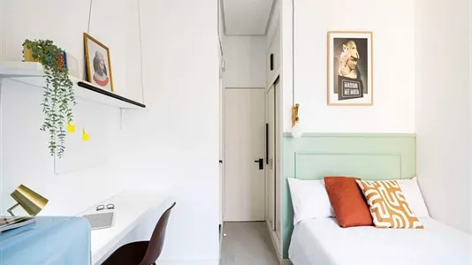 Rooms in Madrid Centro - photo 7