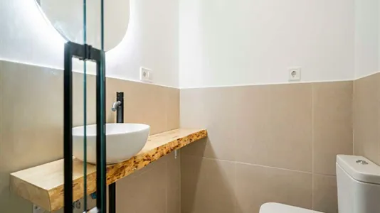 Rooms in Madrid Centro - photo 7