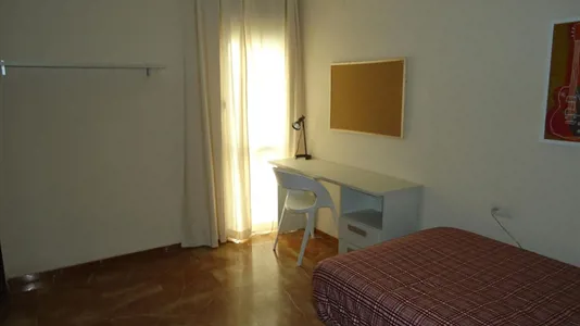 Rooms in Córdoba - photo 3