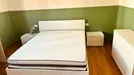 Room for rent, Vicenza, Veneto, &lt;span class=&quot;blurred street&quot; onclick=&quot;ProcessAdRequest(14300383)&quot;&gt;&lt;span class=&quot;hint&quot;&gt;See streetname&lt;/span&gt;[xxxxxxxxxxxxx]&lt;/span&gt;