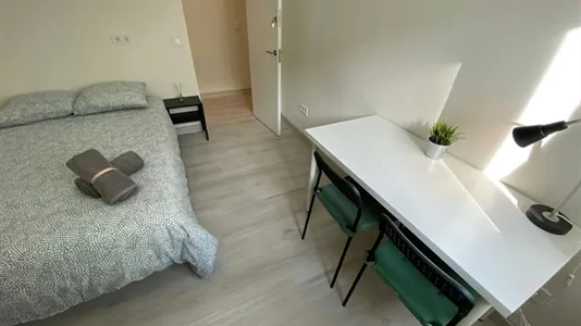 Rooms in Madrid Ciudad Lineal - photo 8