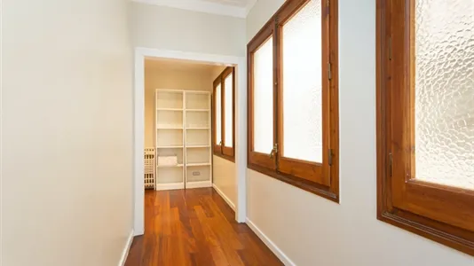 Rooms in Barcelona Eixample - photo 9