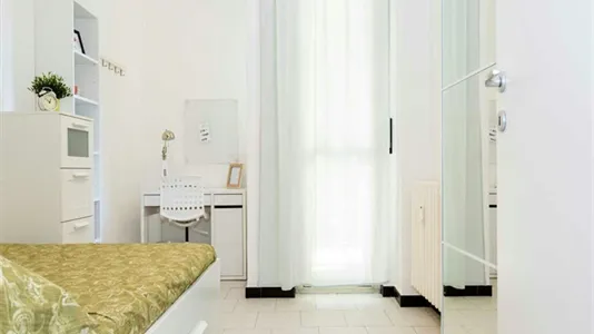 Rooms in Milano Zona 8 - Fiera, Gallaratese, Quarto Oggiaro - photo 4