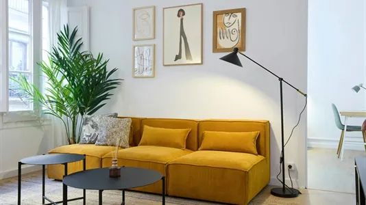 Rooms in Barcelona Ciutat Vella - photo 10