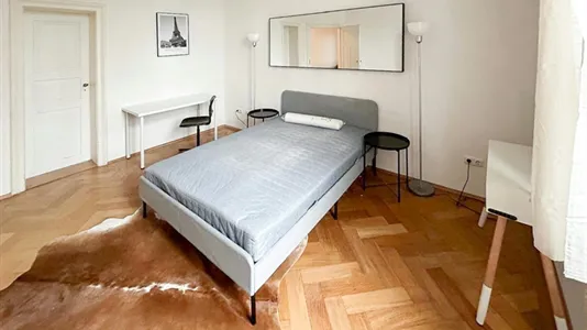 Rooms in Location is not specified - photo 1