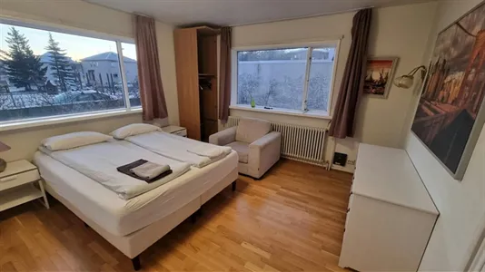 Rooms in Reykjavík Hlíðar - photo 2