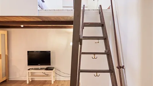 Apartments in Madrid Chamberí - photo 9