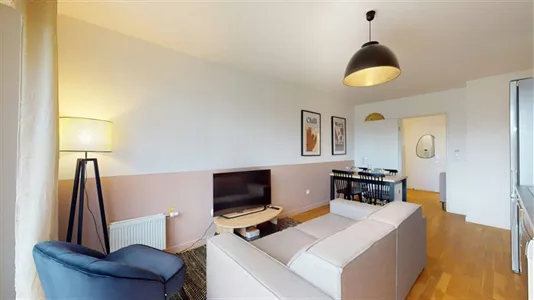 Rooms in Saint-Denis - photo 8