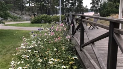 Ljust och välplanerat hus med sjöutsikt i Värmdö!
