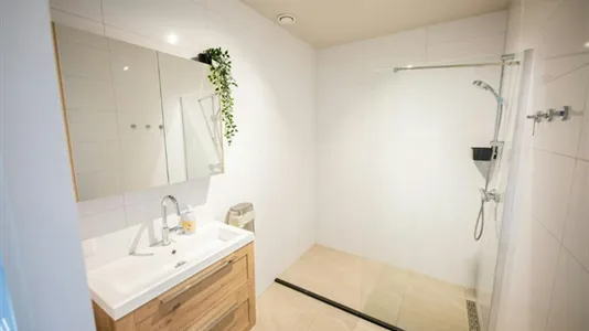 Apartments in Location is not specified - photo 9