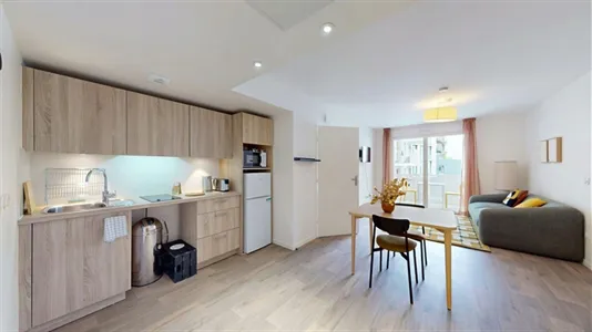 Rooms in Nanterre - photo 1