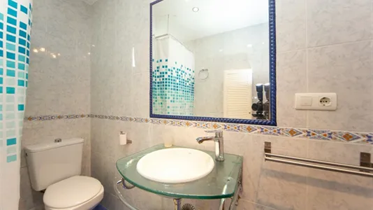 Rooms in Granada - photo 7