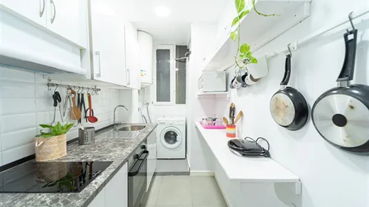 Rooms in Barcelona Eixample - photo 6