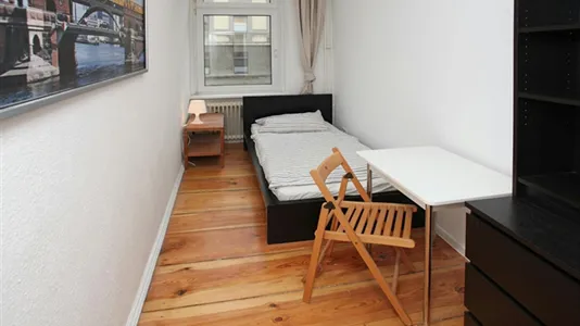 Rooms in Berlin Spandau - photo 1