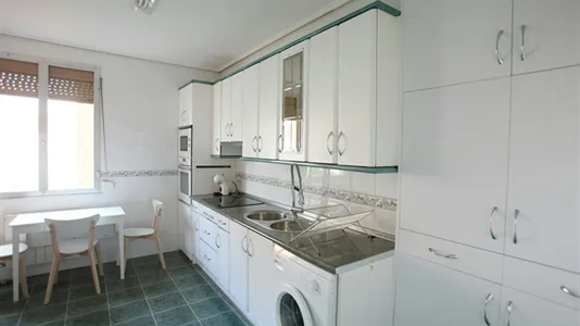 Rooms in Bilbao - photo 10