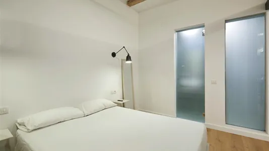 Apartments in Barcelona Ciutat Vella - photo 9