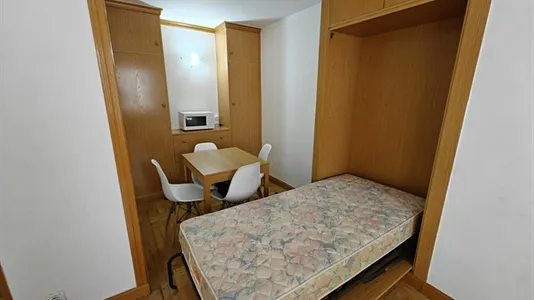 Apartments in Madrid Chamberí - photo 8