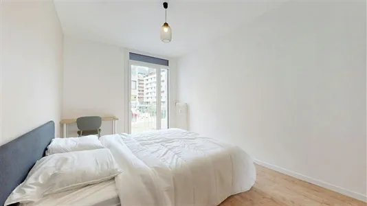 Rooms in Saint-Julien-en-Genevois - photo 2