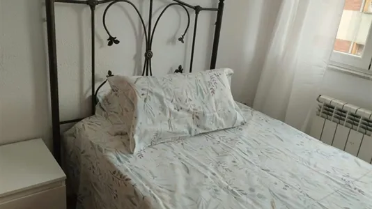 Rooms in Oviedo - photo 4