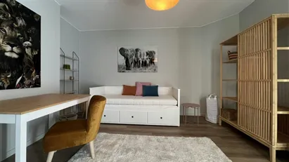 Room for rent in Brussels Sint-Jans-Molenbeek, Brussels
