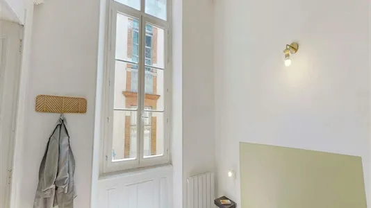 Rooms in Toulouse - photo 3