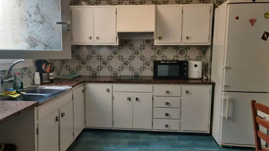 Rooms in Barcelona Ciutat Vella - photo 9