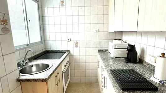 Rooms in Málaga - photo 9