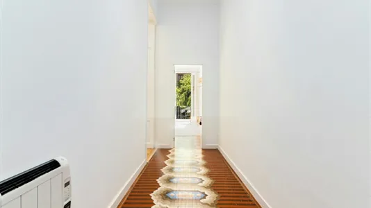 Rooms in Barcelona Eixample - photo 10