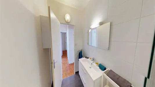 Rooms in Lyon - photo 8