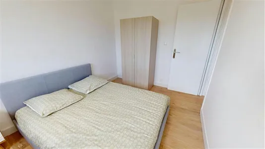 Rooms in Saint-Étienne - photo 4