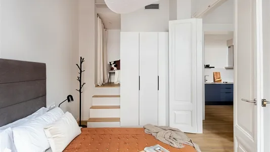 Apartments in Barcelona Ciutat Vella - photo 9