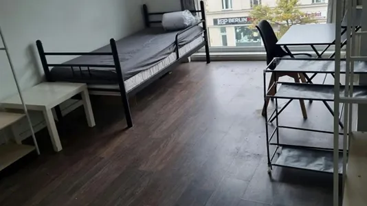 Rooms in Berlin Tempelhof-Schöneberg - photo 1