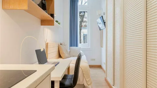 Rooms in Madrid Centro - photo 4