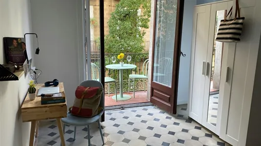 Rooms in Barcelona Ciutat Vella - photo 4