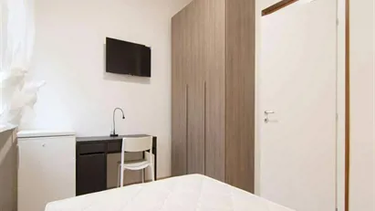 Room for rent in Milano Zona 1 - Centro storico, Milan