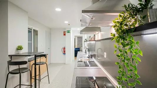 Rooms in Madrid Tetuán - photo 8